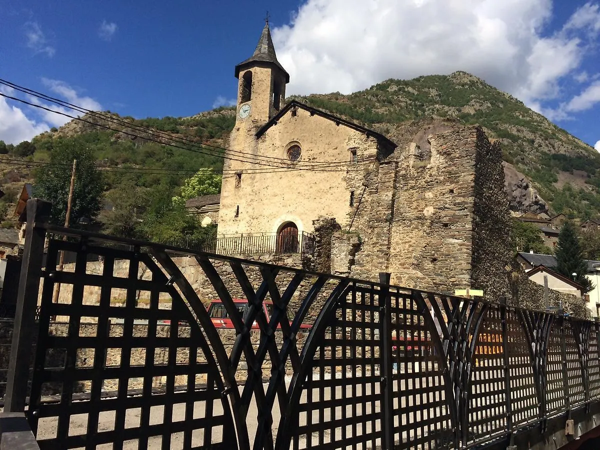Hotel Estanys Blaus Tavascan Spain