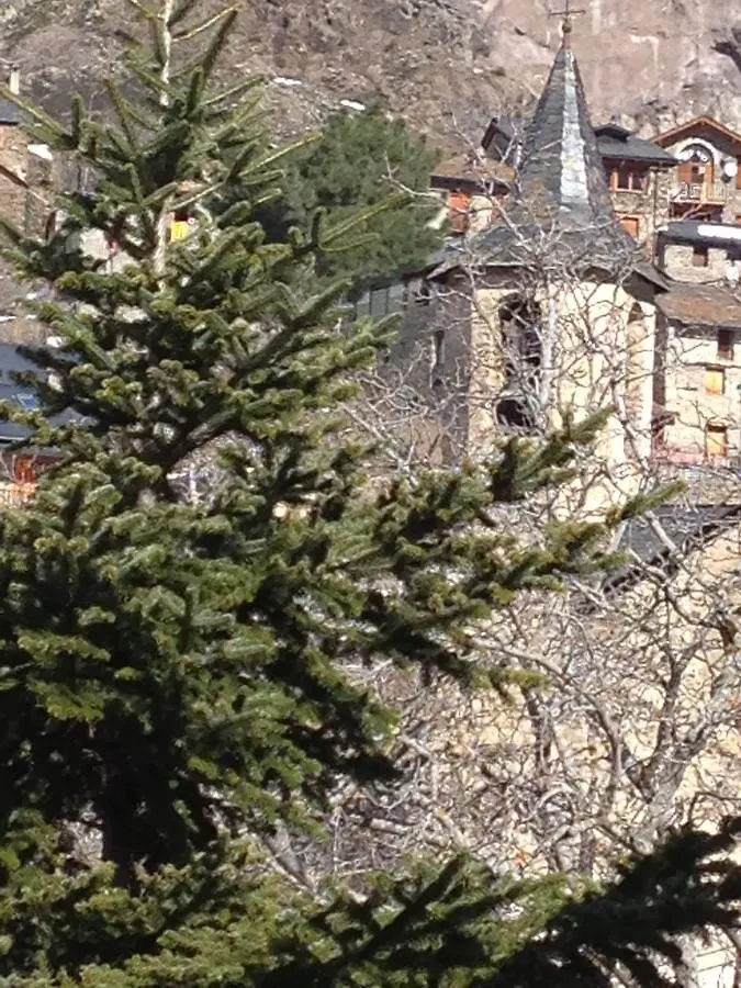 Hotel Estanys Blaus Tavascan