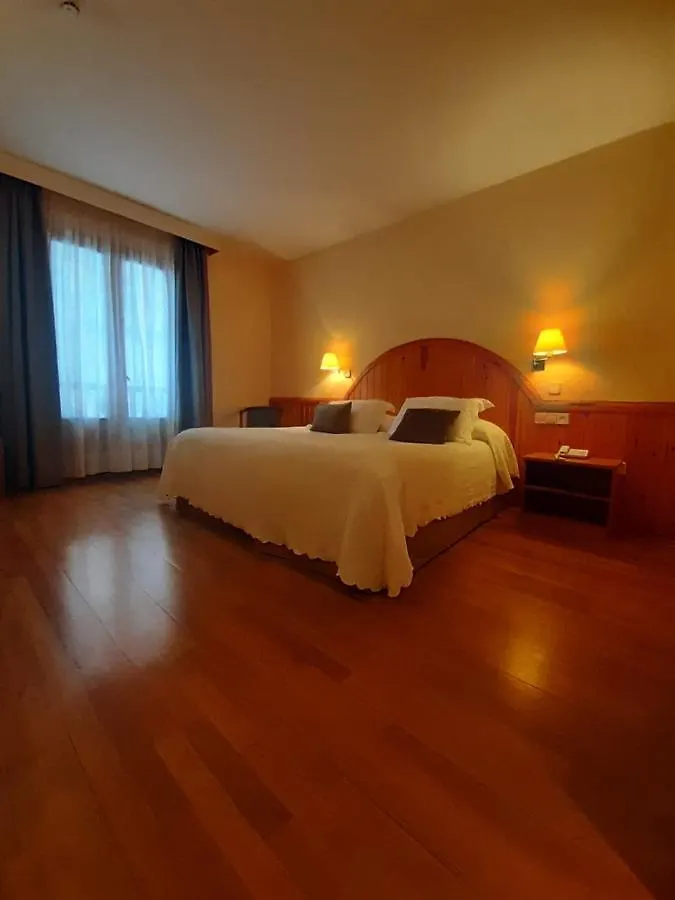 ***  Hotel Estanys Blaus Tavascan Spain