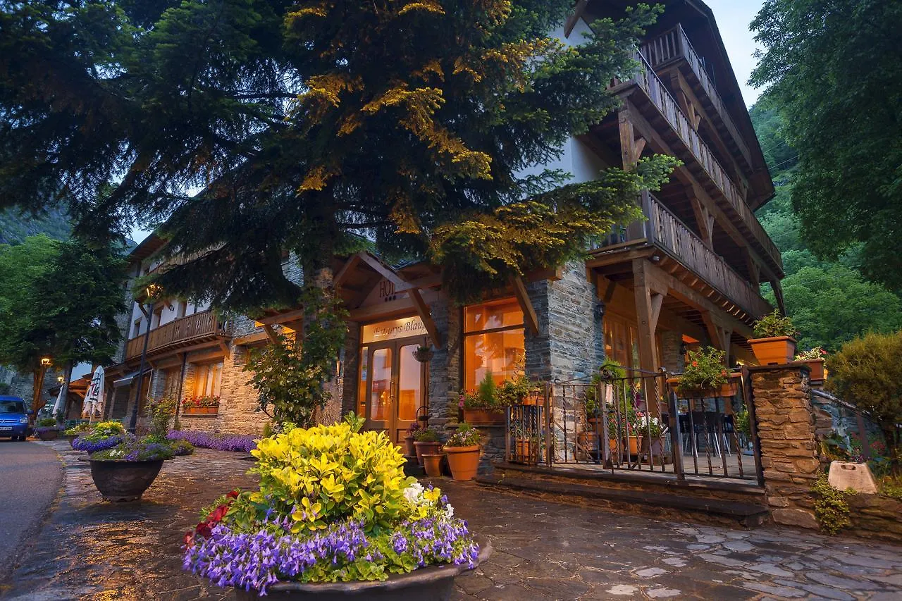 Hotel Estanys Blaus Tavascan